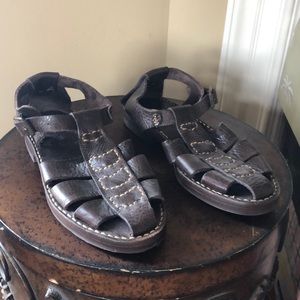 Cole Hagan sandals